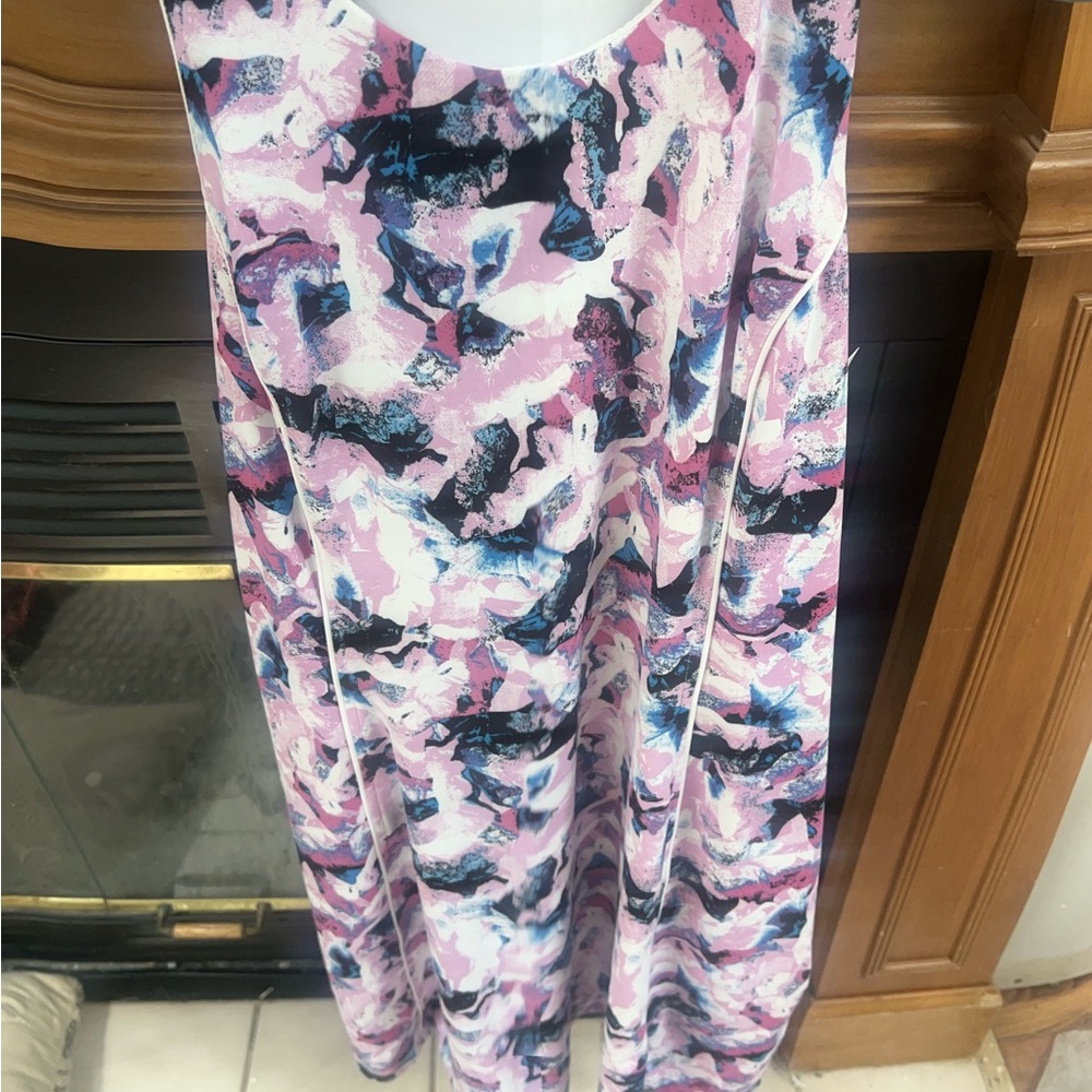 BNWT Livi Active Dress size 14/16 Gorgeous fun dress bright fun colors